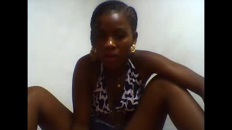 oooorazanasoa online show from May 26, 2:23 pm