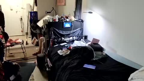 Snapshot of opalockajoe chatting on February 21, 11:11 am TsJojo online show from February 21, 11:11 am