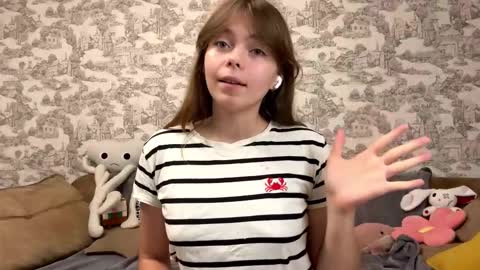 Coraline online show from September 21, 9:30 pm