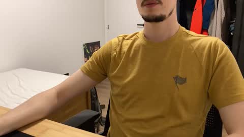 Woody online show from December 1, 8:18 pm