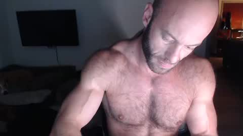 Snapshot of oregon87 chatting on October 14, 2:31 pm The Oregon Lumberjack online show from October 14, 2:31 pm