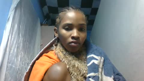 orianie064 online show from July 12, 5:43 am