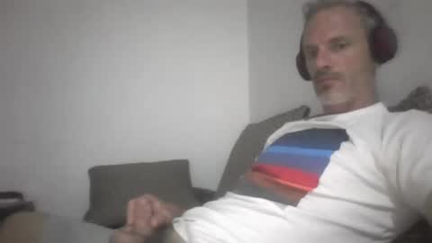 orwel09 online show from December 15, 7:10 pm