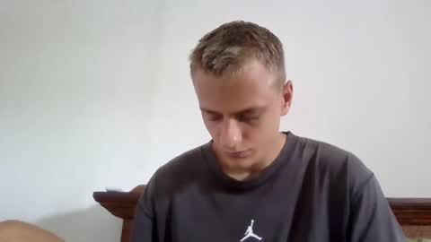 Oscar online show from February 19, 5:27 am