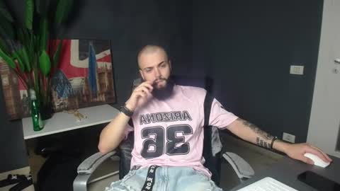 OscarWills online show from June 14, 5:31 am
