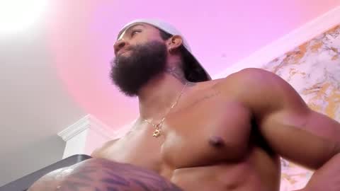 Snapshot of osher_cox chatting on February 26, 3:03 am osher_cox online show from February 26, 3:03 am