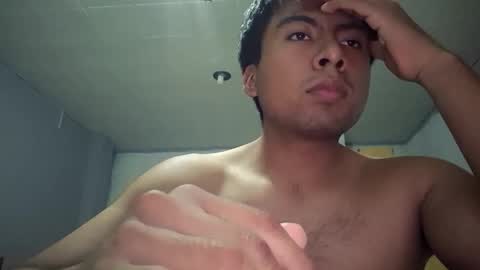 Oscar L online show from October 20, 3:11 am