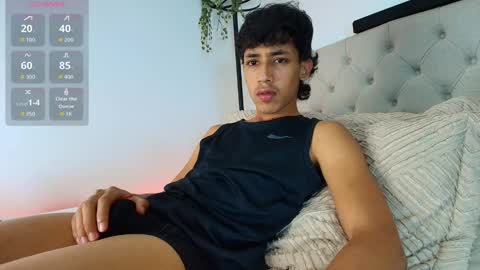 ostin 18hot online show from March 14, 2:04 am