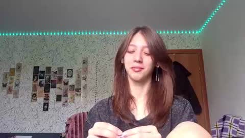oteliabuysse online show from July 21, 9:22 am