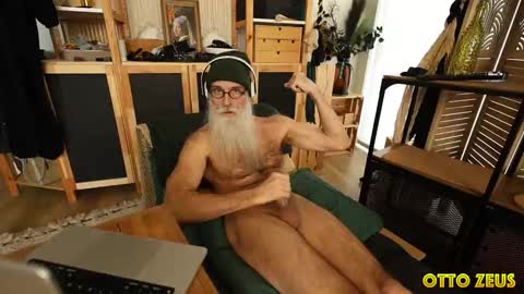 Otto Zeus online show from January 18, 9:02 pm