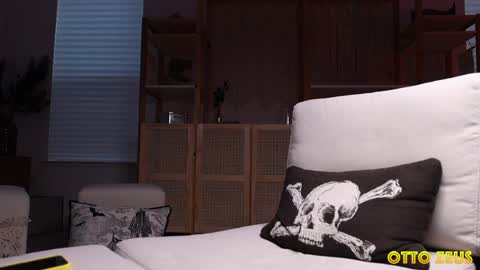 Otto Zeus online show from April 14, 2:26 am