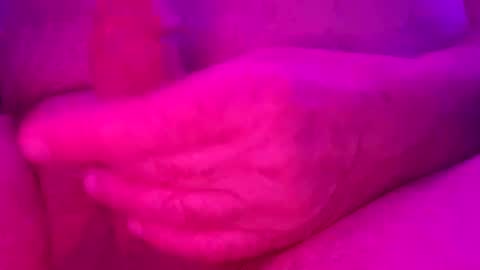 Snapshot of ou8124824 chatting on October 20, 11:37 am ou8124824 online show from October 20, 11:37 am