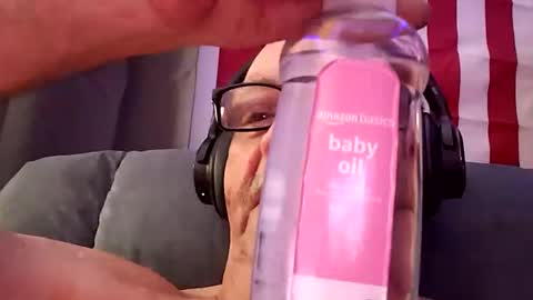 Snapshot of ou8124824 chatting on October 4, 8:50 pm ou8124824 online show from October 4, 8:50 pm