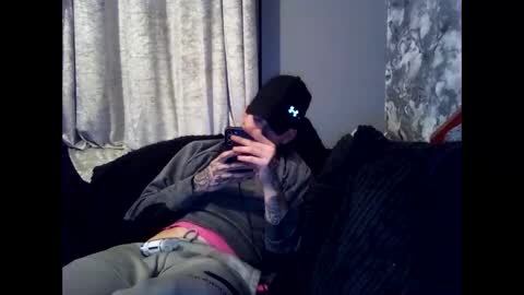 Owen kayz online show from February 27, 11:15 pm