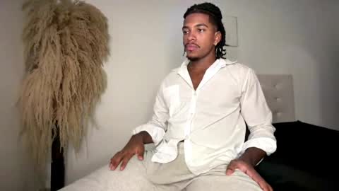 Owen online show from April 21, 1:42 am