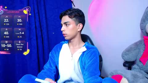 Owen  Independent model  online show from April 20, 12:35 am