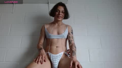 Jeannifer online show from March 24, 4:24 pm