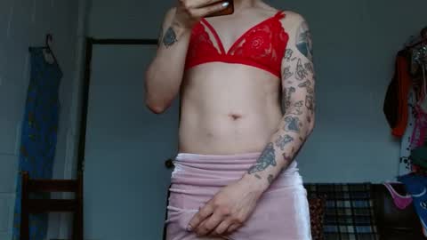 Jeannifer online show from October 7, 2:02 pm