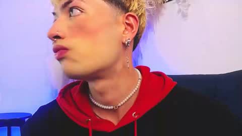 Snapshot of ozorio_dany chatting on September 22, 8:57 pm Dany Ozorio online show from September 22, 8:57 pm