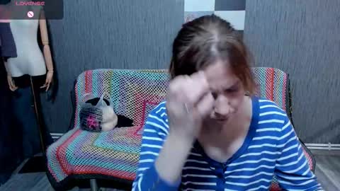 Ella online show from September 25, 2:57 pm