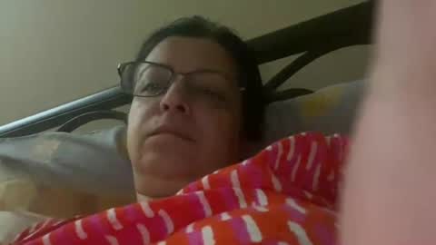 Pakimilf online show from August 9, 8:53 am