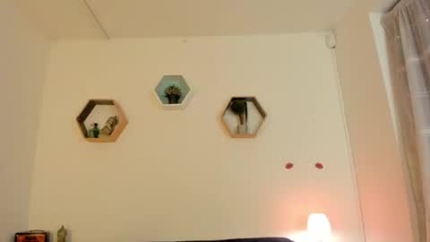 Paloma  online show from March 6, 8:08 pm