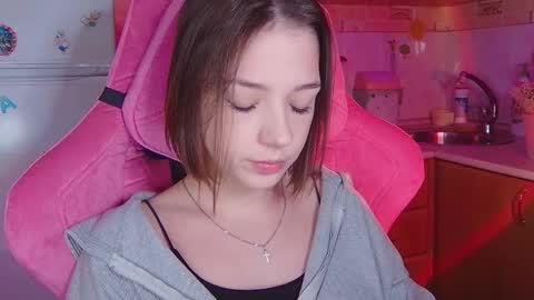 Pam online show from May 1, 6:13 pm