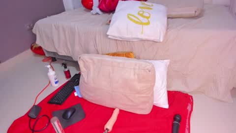 pamela online show from February 16, 9:24 pm