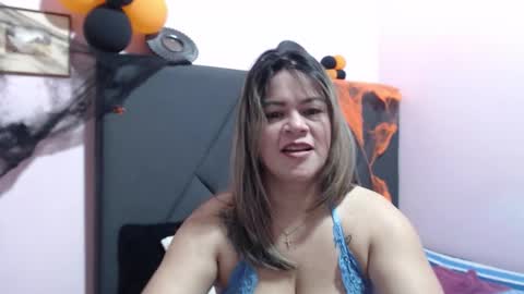 Snapshot of pamela_echeverria chatting on October 23, 10:50 am pamela_echeverria online show from October 23, 10:50 am