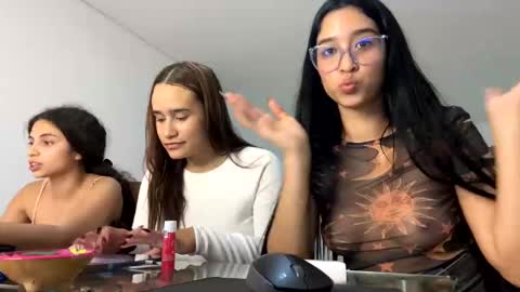 pamela_milleer online show from January 3, 8:43 am