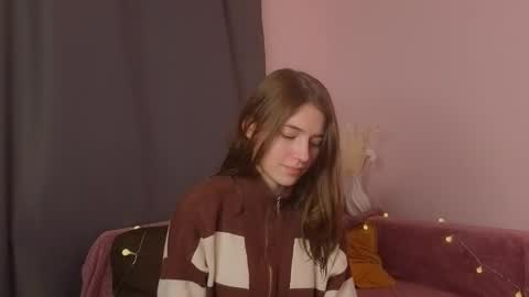 daniella online show from November 7, 7:49 pm