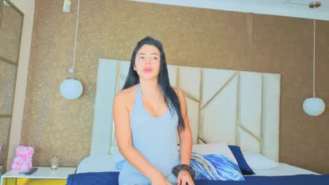 pamplemusa_ online show from April 16, 11:32 am