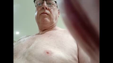 panda320 online show from April 11, 8:46 pm