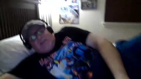 panos online show from April 13, 8:40 am