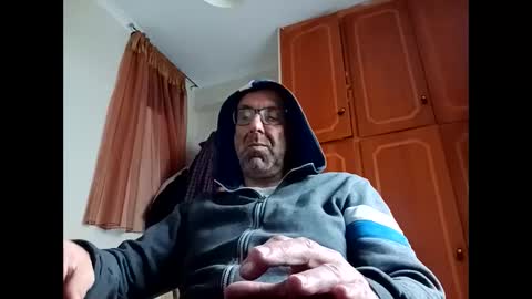 pansak1973 online show from February 12, 9:52 am