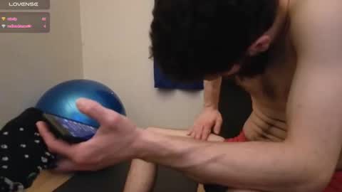 Snapshot of pantslesstraveler_plt chatting on January 23, 8:57 am PantsLessTraveler online show from January 23, 8:57 am