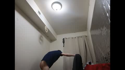 Snapshot of pantslesstraveler_plt chatting on January 9, 3:23 pm PantsLessTraveler online show from January 9, 3:23 pm