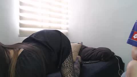 pantyhose_xxx_ online show from October 29, 5:15 pm