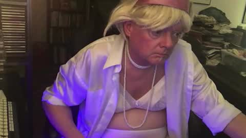 Pantyvioletlace online show from February 8, 10:57 pm