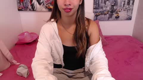 Paola online show from May 27, 11:18 am