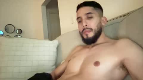 papicubano_guapo23cm online show from February 17, 7:04 am