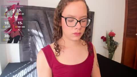 PARIS LOVE  online show from June 22, 12:45 pm