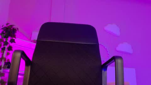 PARIS online show from January 16, 10:19 pm