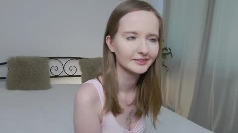 parisvex online show from May 23, 2:13 pm