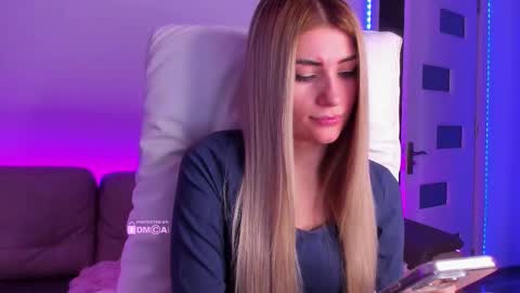 passionkc online show from December 21, 5:25 am