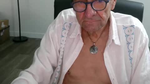 Bob online show from December 22, 2:46 pm