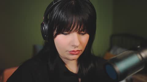 Patricia online show from January 2, 7:29 pm