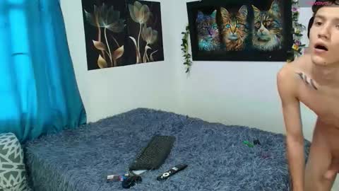 Snapshot of patrick_phoenix chatting on October 16, 10:08 pm     online show from October 16, 10:08 pm