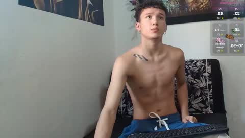 Snapshot of patrick_phoenix chatting on October 22, 3:13 pm     online show from October 22, 3:13 pm