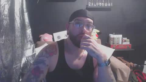 patrickmorris92 online show from February 7, 7:06 pm